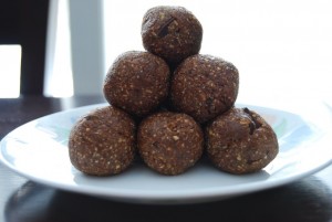 Afraid to give up the mood inducing hit that chocolate brings? These are great little bites of energy that make a perfect alternative to a chocolate bar. They are very versatile as they will keep in the fridge for 2 weeks, you can always double up on ingredients! The nuts and seeds contain good fats and protein, the dates have a lower GI than sugar and contain fibre, raw coco is an anti-oxidant.